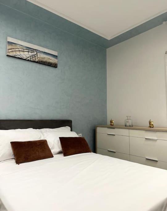 Luxurious 3 Beds Agdal Apartment Rabat Exterior photo