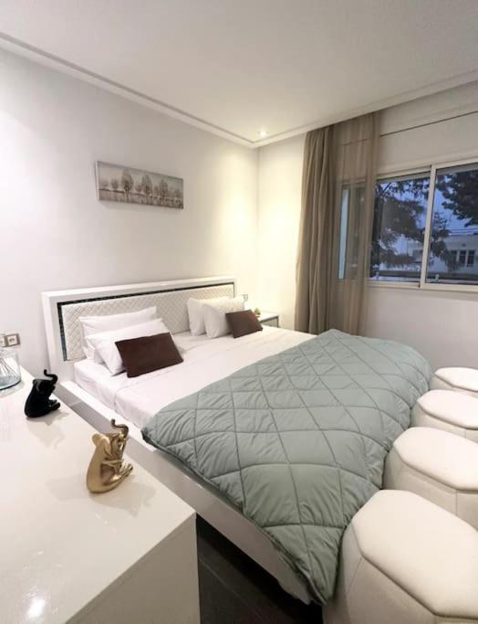 Luxurious 3 Beds Agdal Apartment Rabat Exterior photo